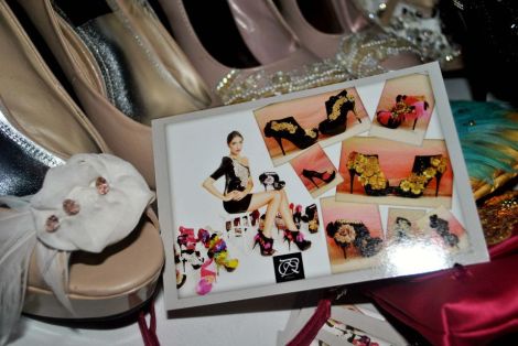 264810_401815423212327_675161767_n