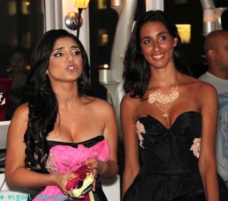 393897_450198651669339_681995409_n