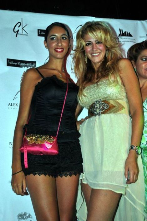 394652_397739740286562_1375487713_n