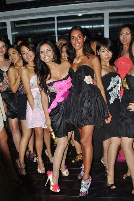 582775_401818059878730_1988314146_n