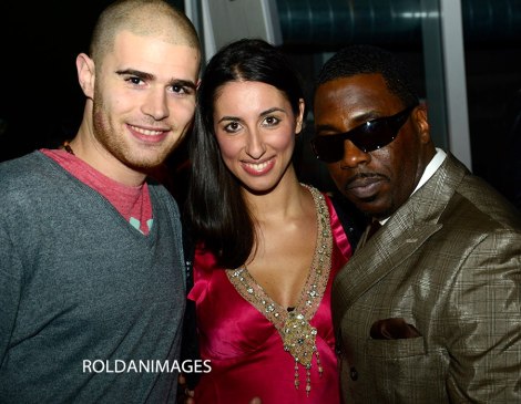 281352_505036689529177_951444148_n