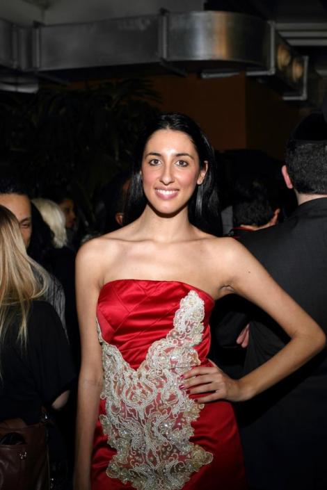 560036_124511747727180_732460570_n